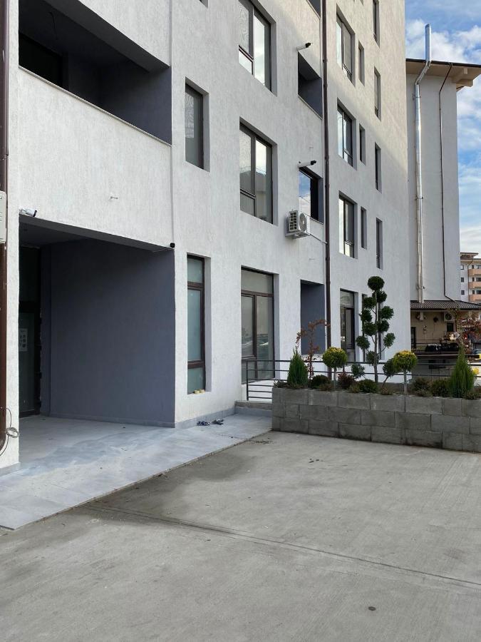 Apartament Lucian Apartment Ramnicu Valcea Ngoại thất bức ảnh