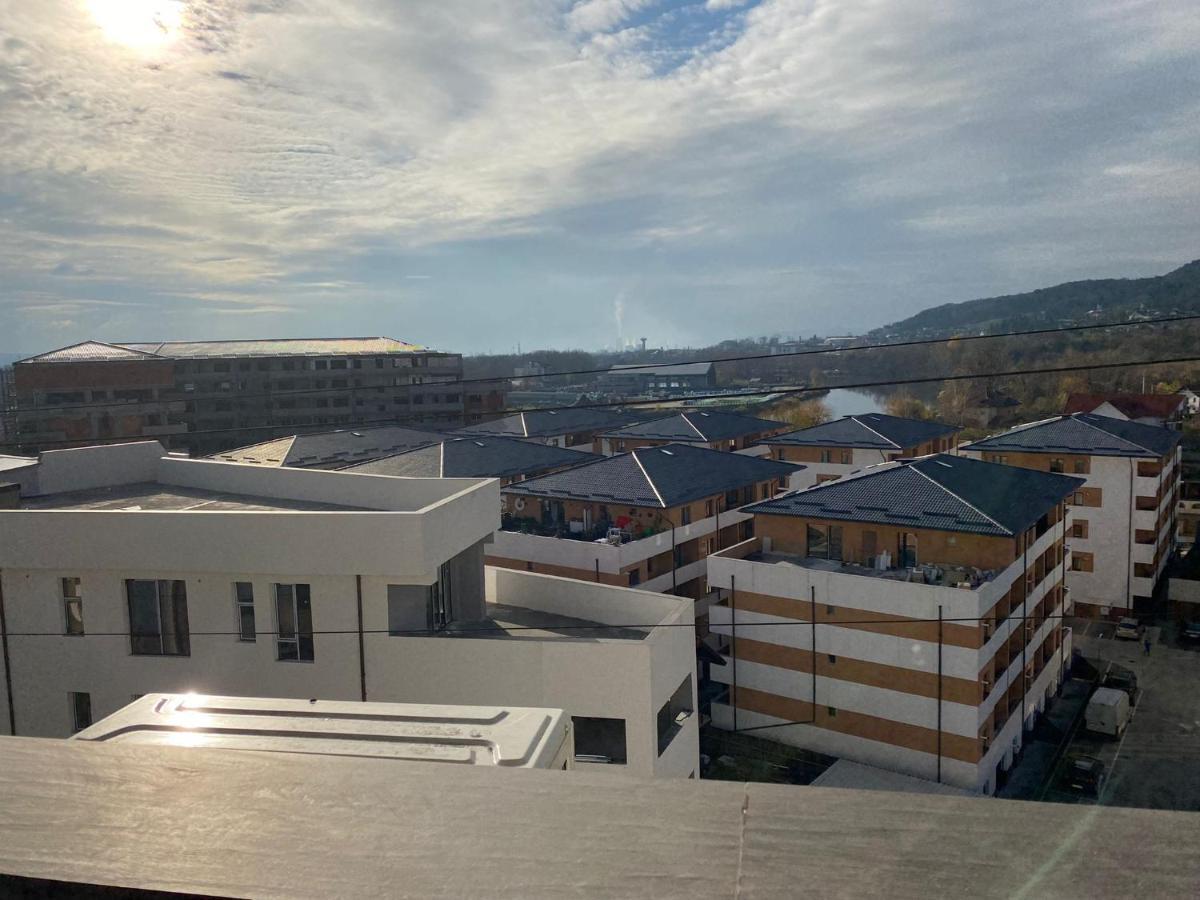 Apartament Lucian Apartment Ramnicu Valcea Ngoại thất bức ảnh